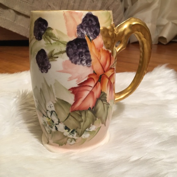 Jean Pouyat Antique hand painted mug floral with gold lizard handle - Picture 5 of 6